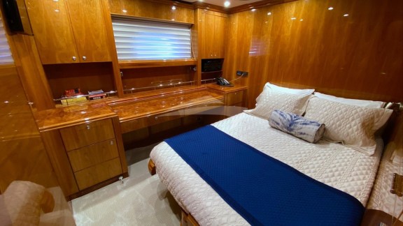 Single/convertible stateroom