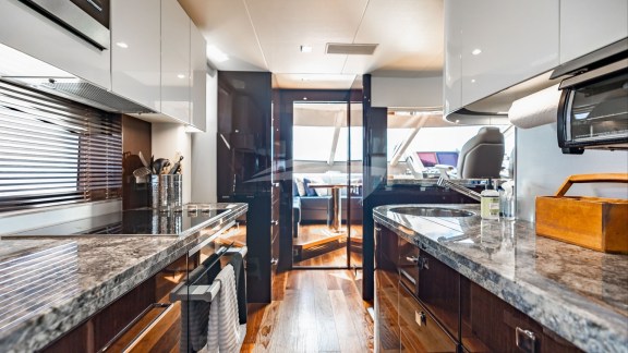 Image of GOLDEN OURS yacht #6