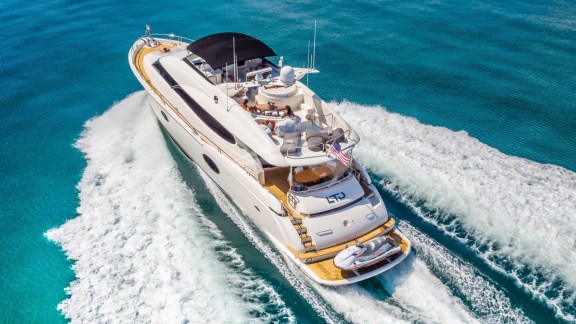 Image of LIVING THE DREAM yacht #5