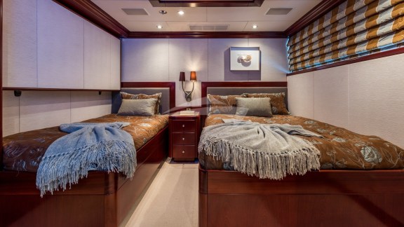 Image of CARTE BLANCHE 161 yacht #18