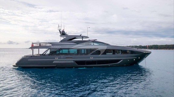 Image of LADY FIRST yacht #21