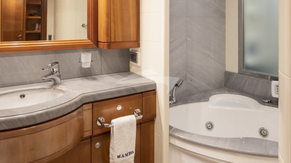 33 Mambo Master Head 1