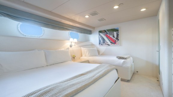 Image of CHANSON yacht #14