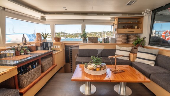 Image of BLUEWINDS yacht #3