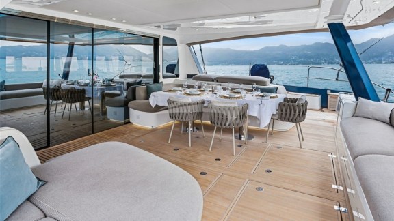 BGYB_Charter_Catamaran_Lagoon77_MANEETNOCTE_Photo9