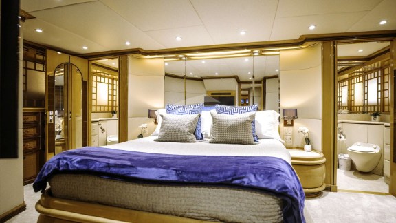 Image of READY II PLAY yacht #8