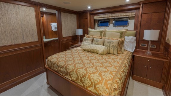 Image of ANNDRIANNA yacht #12