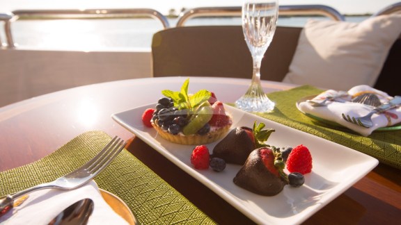 Bridge Deck Dining Detail