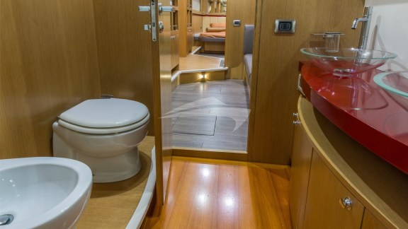 Master Cabin Bathroom
