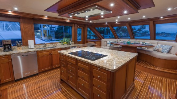 Image of ANNDRIANNA yacht #5