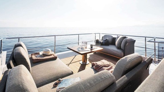 Deck Loungers