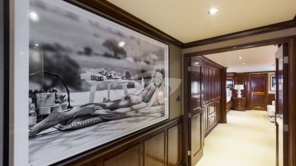 Image of FAR FROM IT yacht #6