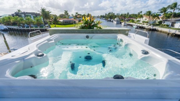 Image of CHANSON yacht #21