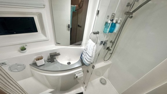 Image of SOUTHERN SKY yacht #7