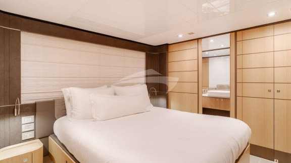 2 VIP stateroom