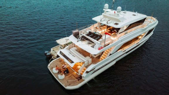 Image of AQUA LIFE yacht #18