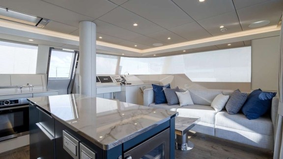 Image of UNWAVERING yacht #3