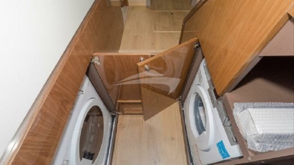 Washer Dryer Lower Deck