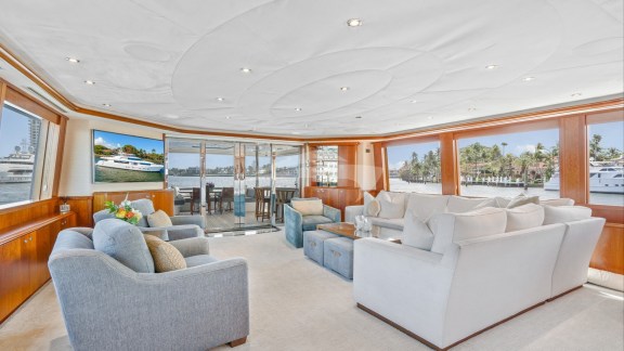 Image of SLEEPOVER yacht #4