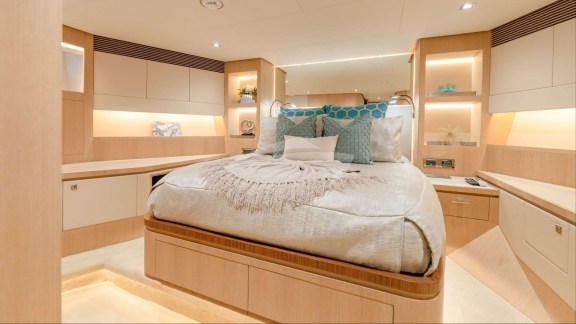 Image of AQUA LIFE yacht #15