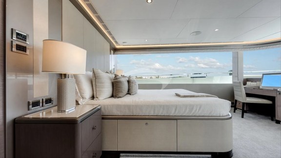 Image of 50 FIFTY yacht #18