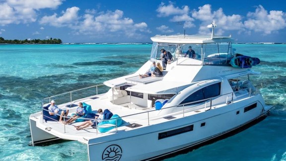 Image of SOUTHERN SKY yacht #14