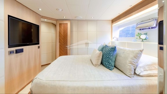 Image of AQUA LIFE yacht #17