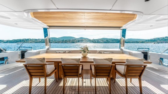 Image of OPTIMISM yacht #12