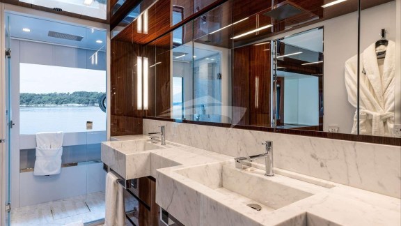 Image of LADY FIRST yacht #9