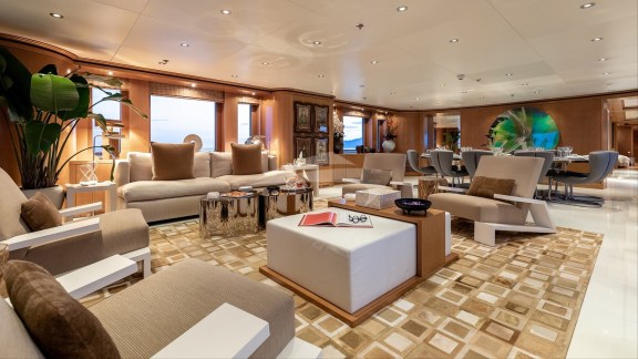 Image of TREEHOUSE yacht #14