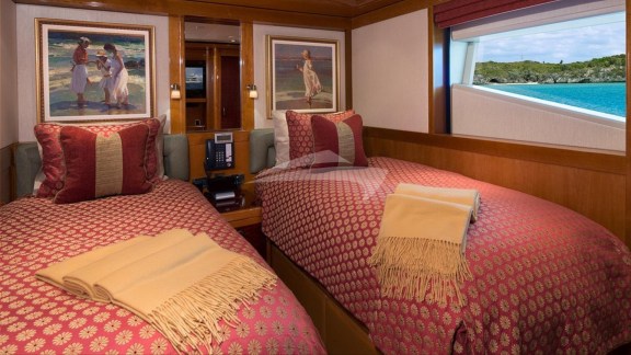 Image of HOSPITALITY yacht #13