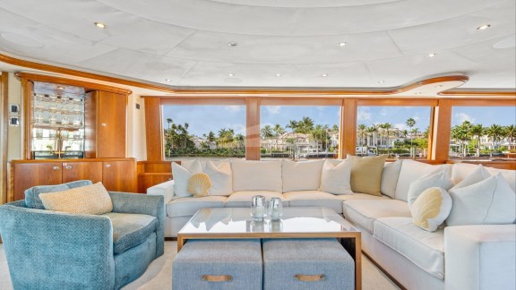 Image of SLEEPOVER yacht #5