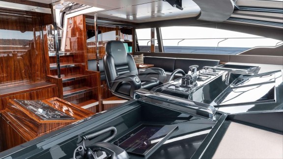 Image of LADY FIRST yacht #22