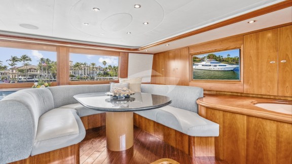 Image of SLEEPOVER yacht #9