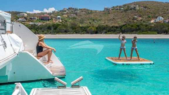 Image of BLUEWINDS yacht #18