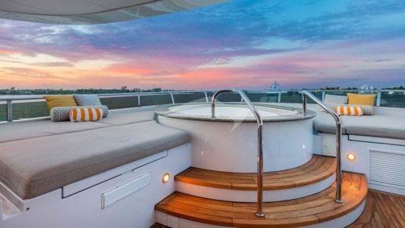 Image of CARTE BLANCHE 161 yacht #26