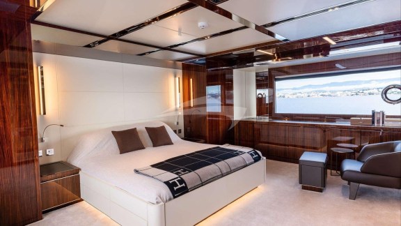 Image of LADY FIRST yacht #10