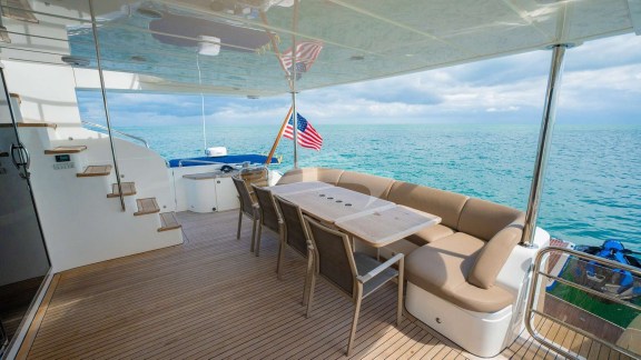 Image of NO CURFEW yacht #4