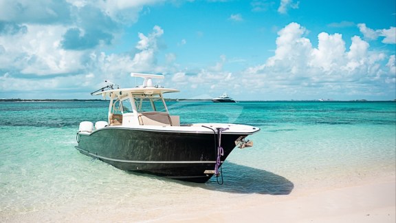 35 Ft Scout Lxf 35Ft With Head & Shower (3x Yamaha 300 Engines)