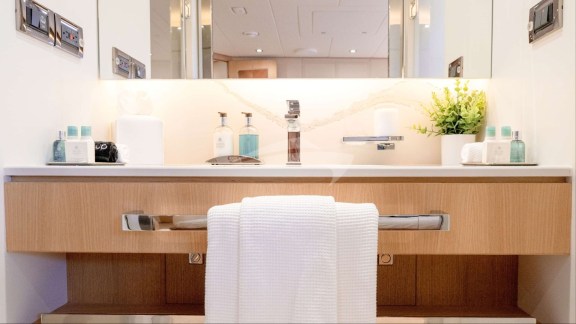 Image of AQUA LIFE yacht #4