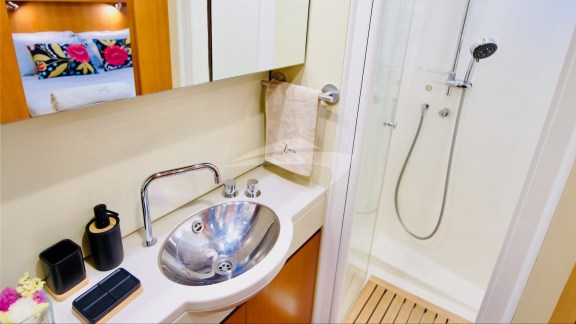 Owner's Cabin Bathroom