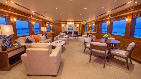 Main Salon looking forward