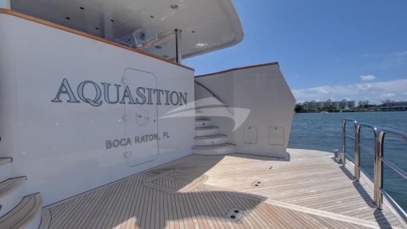 Stern & swim platform