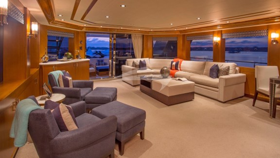 Skylounge looking aft