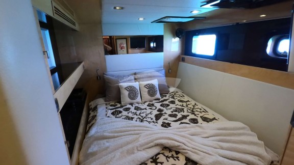 Port Aft Queen Cabin