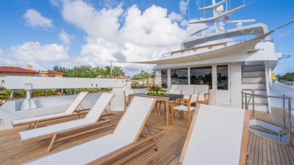 Image of CHANSON yacht #20