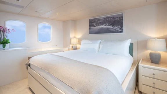 Image of CHANSON yacht #8