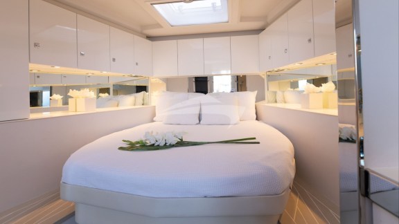 Image of VANDUTCH yacht #9