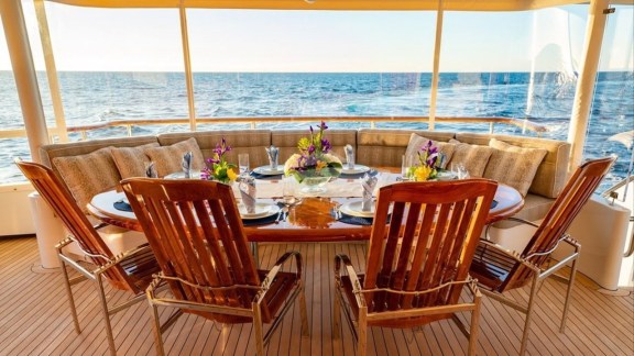 Deck Dining