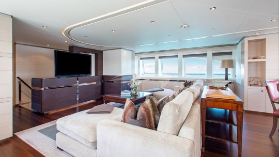 Image of LADY L yacht #20